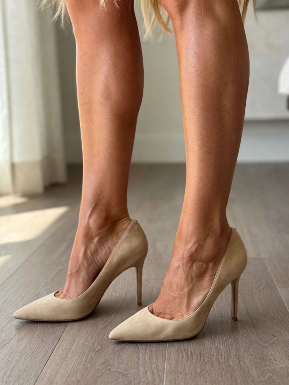Sam Edelman Hazel Pointed-toe Suede Heels Pumps Size 9 US $150 in Beige